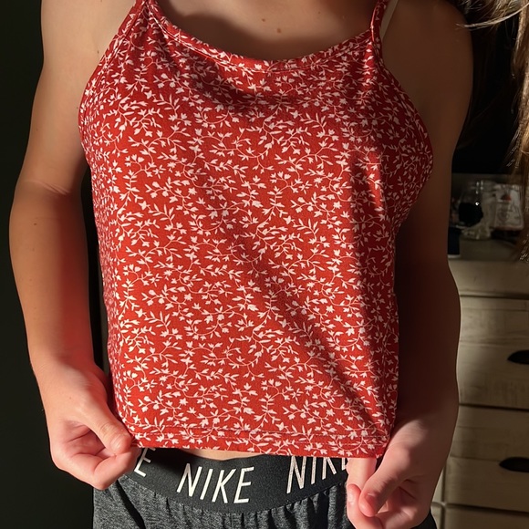 red floral tiny top from shein - Picture 4 of 4